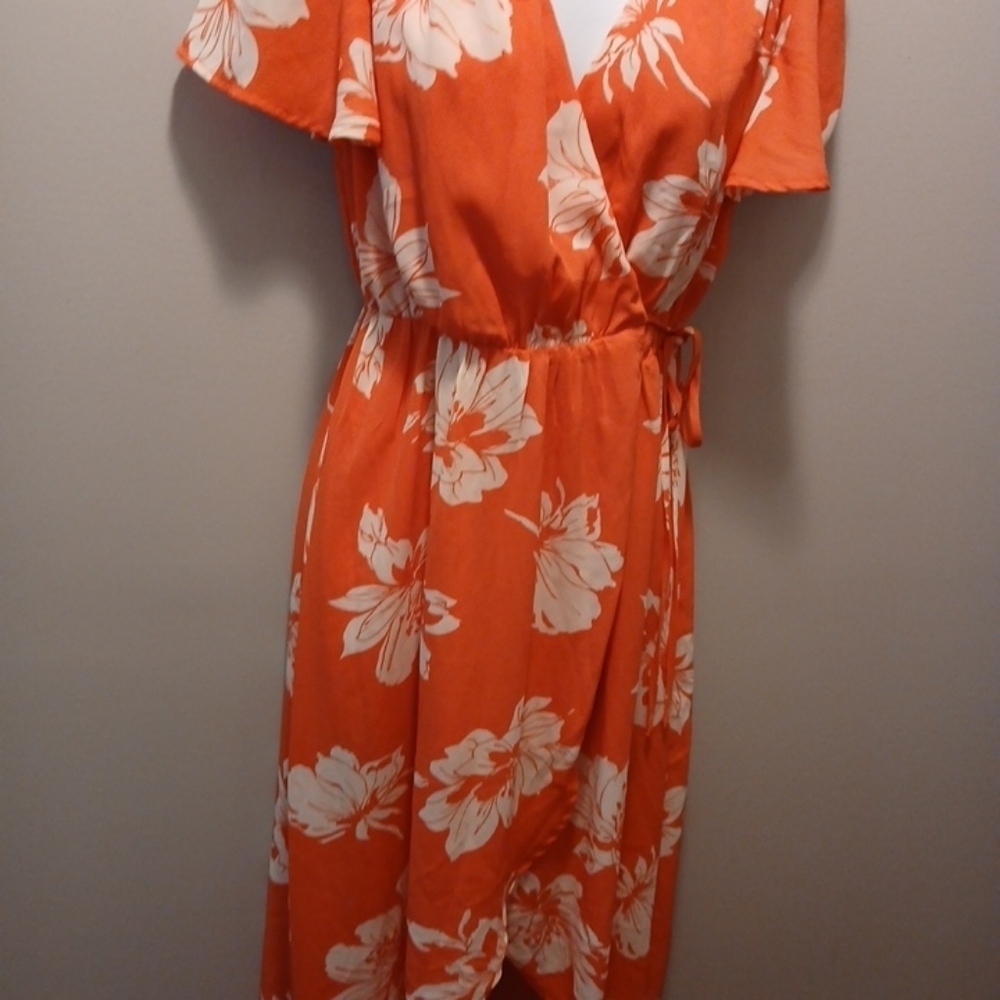 mi ami Francesca's Collection High Low Dress, Hawaiian Floral, Coral size S.